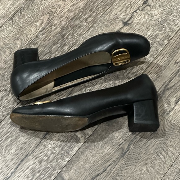 Vintage Salvatore Ferragamo Boutique Black Ballet Pumps - Picture 2 of 7